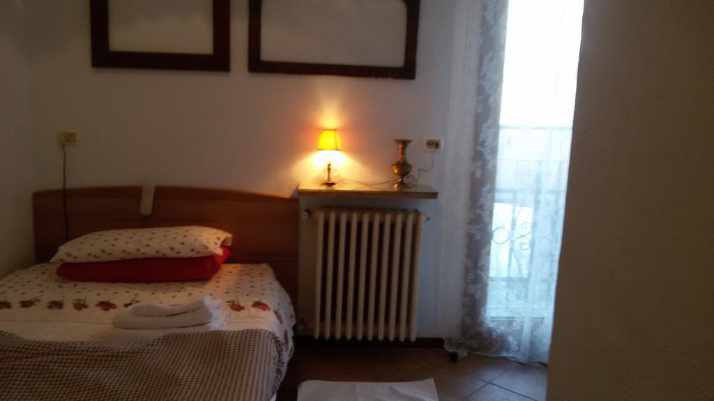Villa Fiorita Monfalcone Szoba fotó